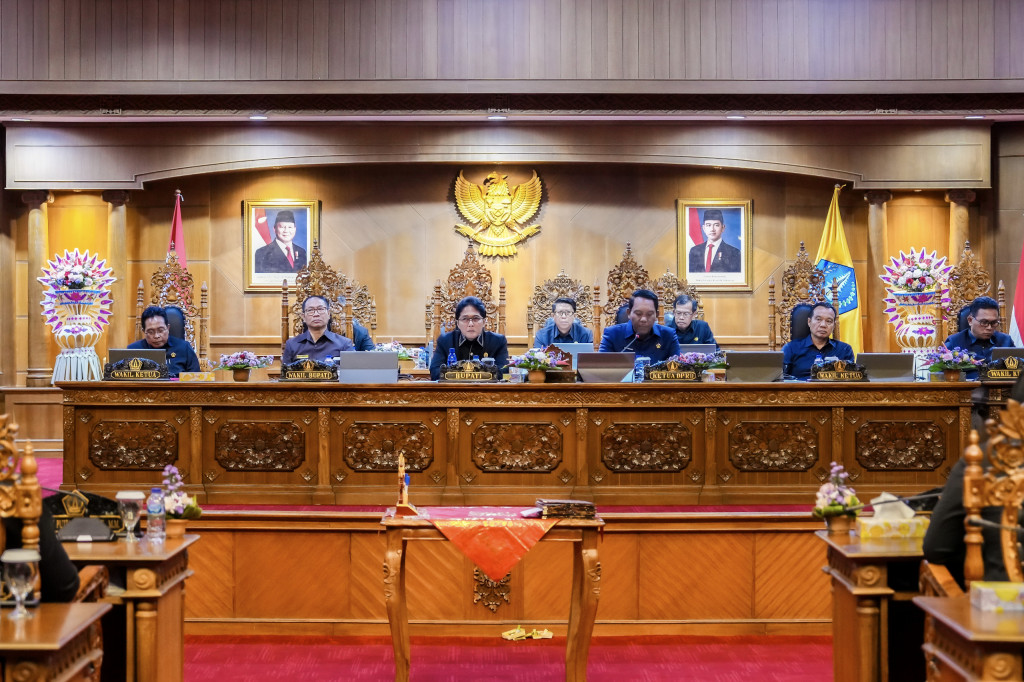 Jawaban Pemerintah Atas Pemandangan Umum Fraksi DPRD Badung